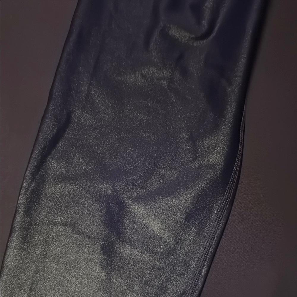 Carbon38 Shiny Purple High-Waisted Leggings M - Picture 3 of 4